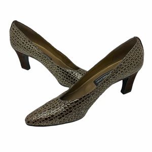 ✨Stuart Weitzman Brown Gold Foil Almond Toe Pumps